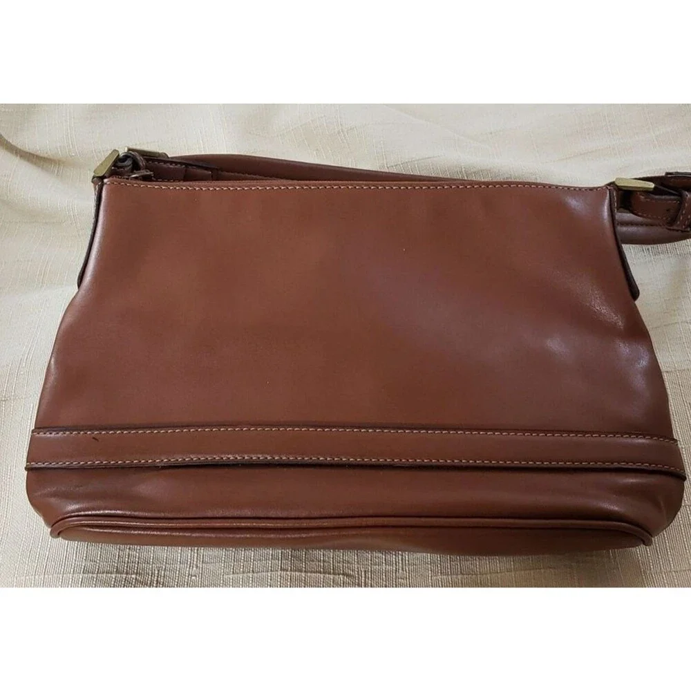 Nine & Company Faux Leather Small Brown Purse Handbag Short Strap Zipper Closure